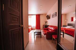 Фото Гостиница Малина Ижевск Deluxe c двумя раздельными кроватями 2 Гостиница Малина Ижевск Deluxe c двумя раздельными кроватями-2